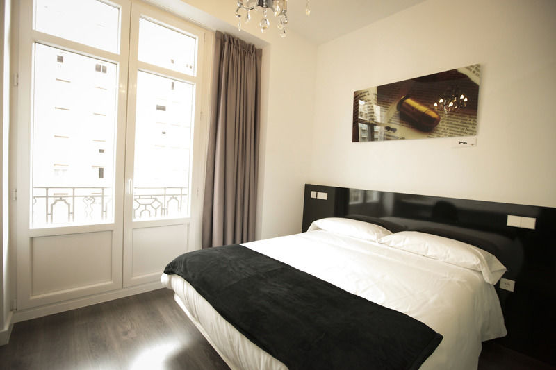Vitium Urban Suites Madrid Ngoại thất bức ảnh