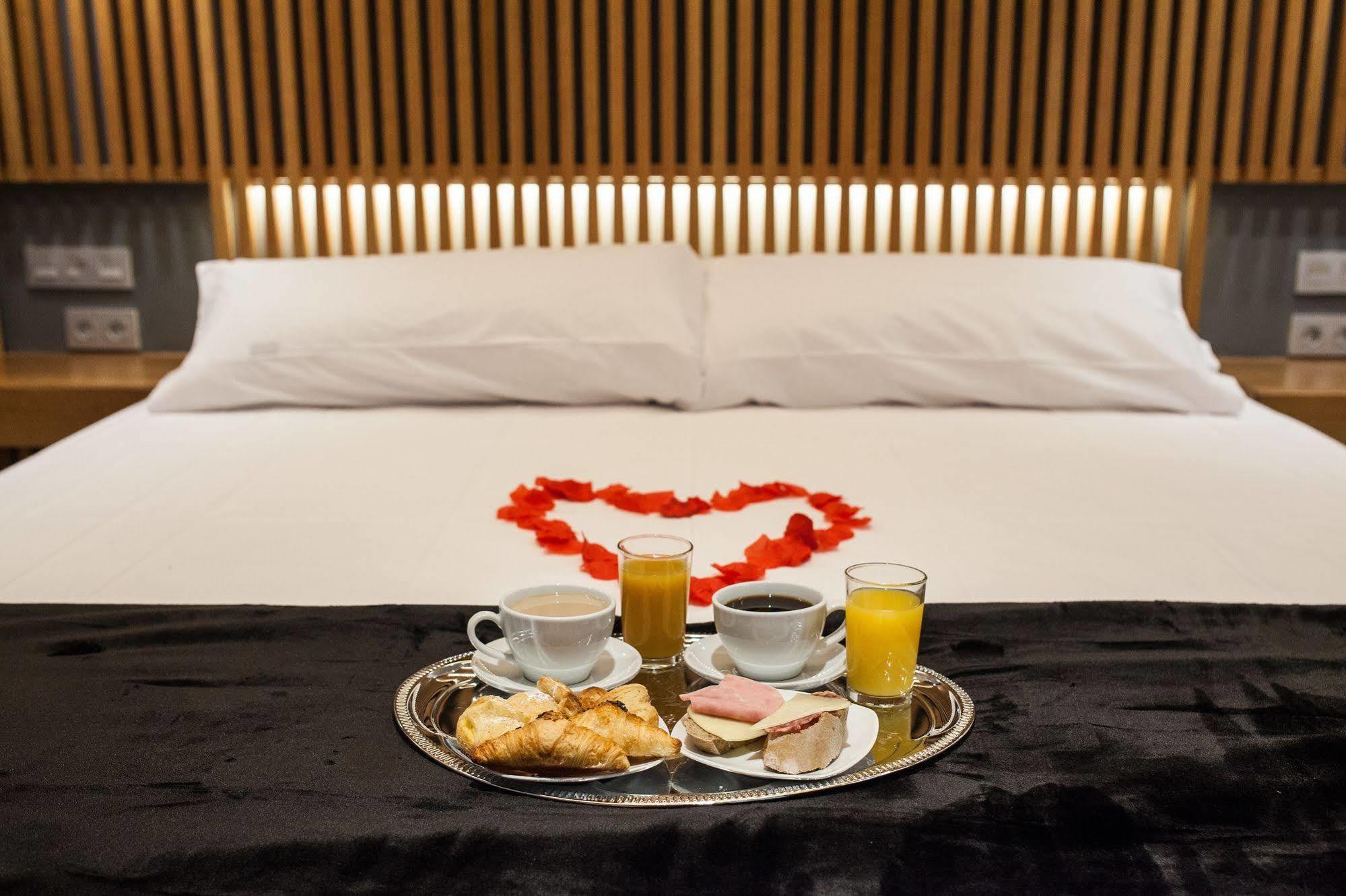 Vitium Urban Suites Madrid Ngoại thất bức ảnh